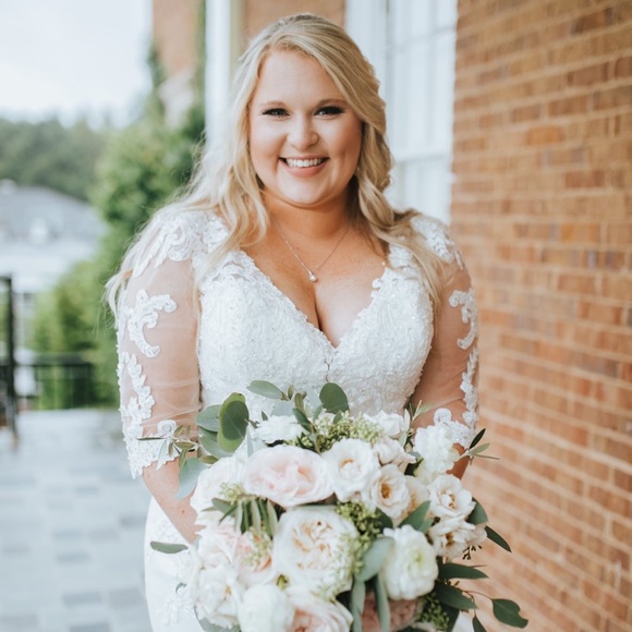 Meet your Posher, Kaitlyn - Picture 2 of 7